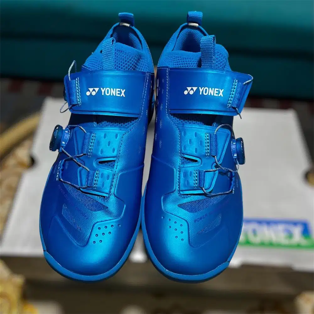 Yonex boa power cushion