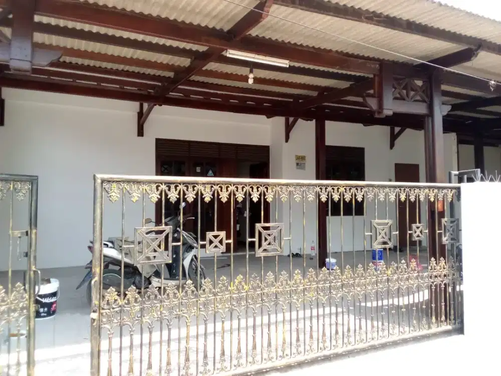 Dijual Rumah SHM 2 Lantai di Ciledug Tangerang By Rumah Chinida (Rt) Ciledug, Tangerang