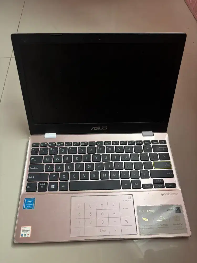 Laptop ASUS E210MA