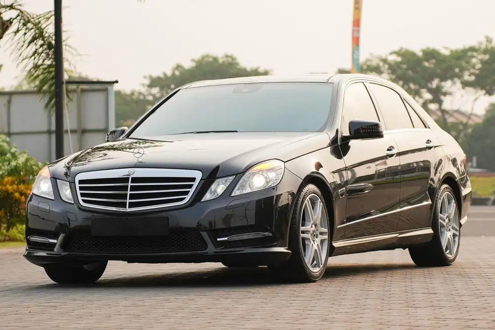 (DP 25jt) Mercedes Benz E300 AMG 2013 (W212)