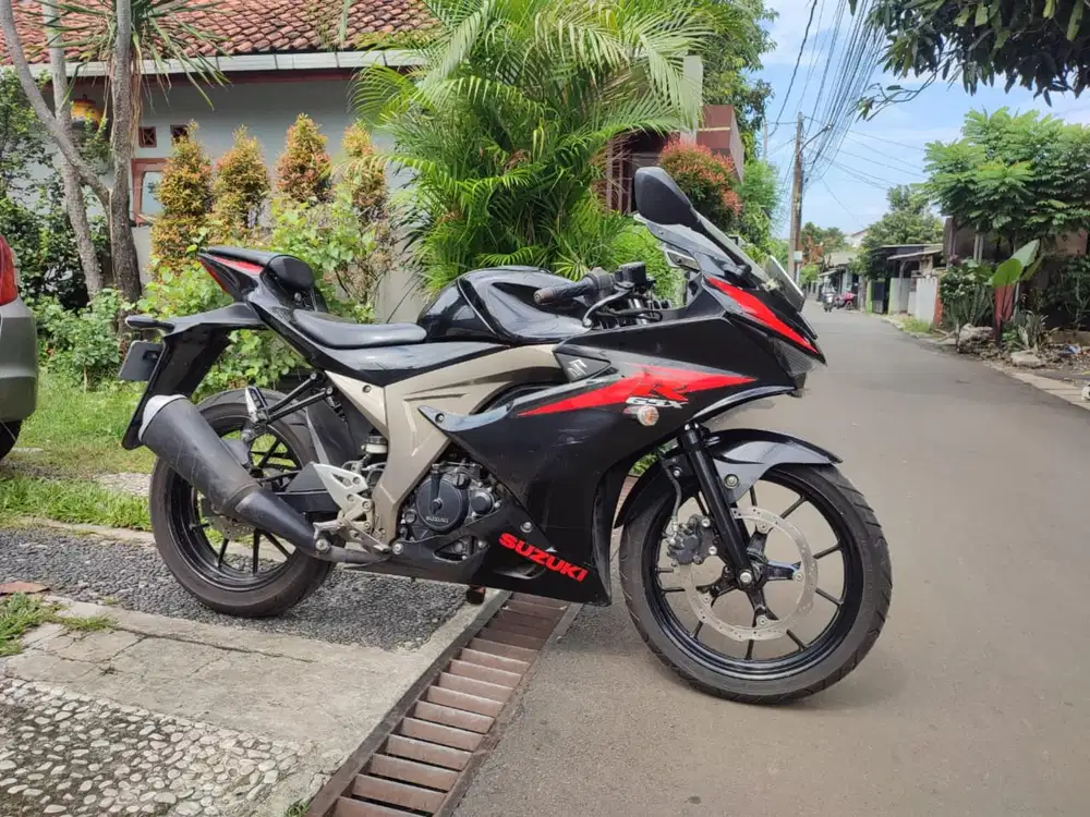 SUZUKI GSX R150 TAHUN 2017