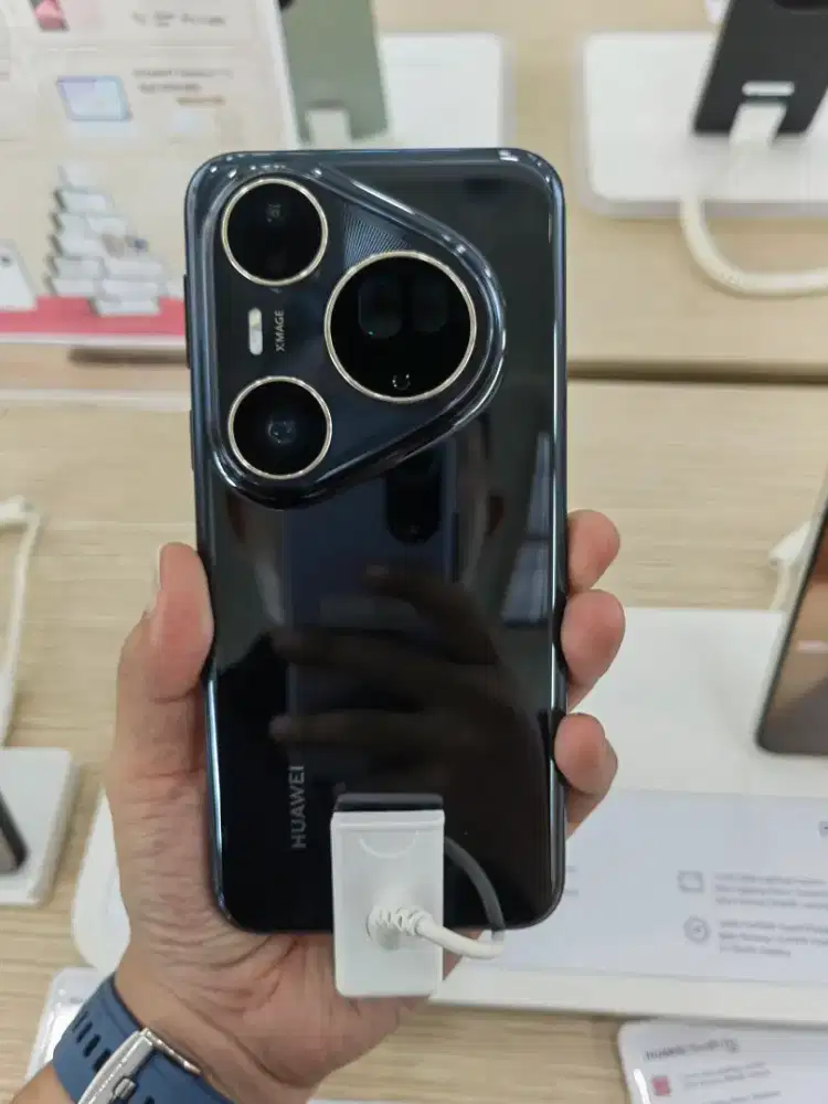 HUAWEI PURA 80 ULTRA