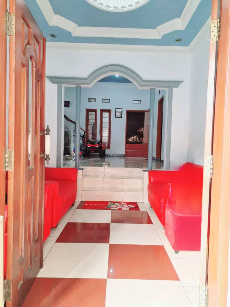 Rumah di Jl. Pesantren, Cibabat, Cimahi Dijual cepat Siap Huni