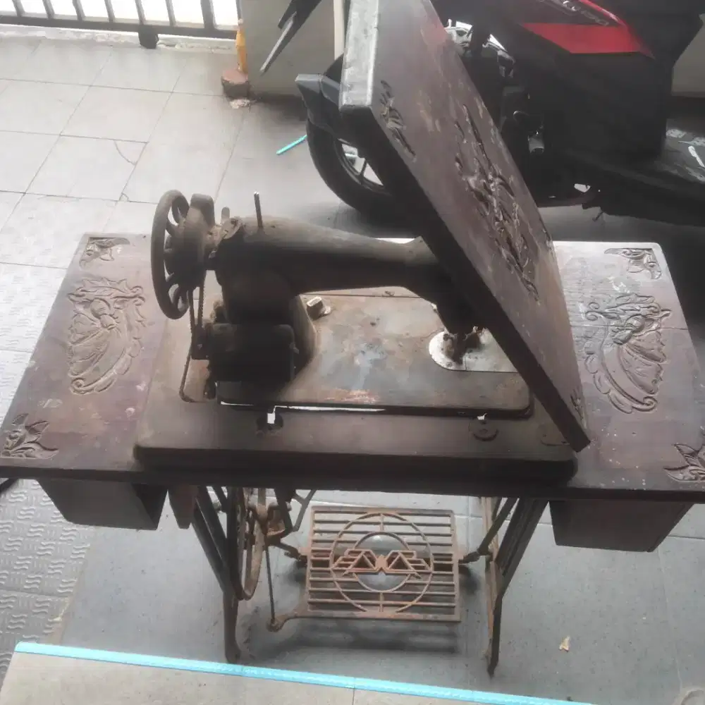 Dijual cepat mesin jahit merk butterfly