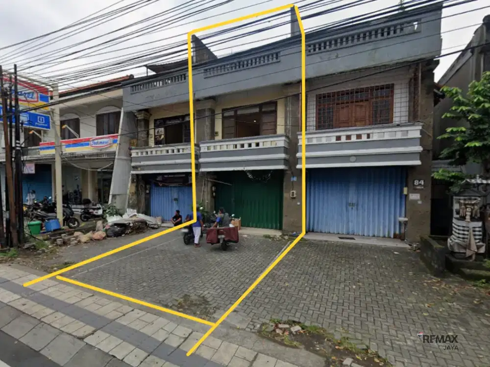 Ruko Bagus 3 Lantai di Pinggir Jalan Disewakan, di Pemecutan Kaja Area