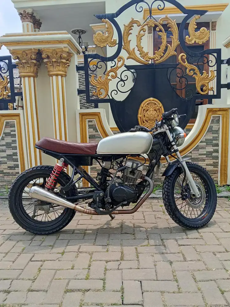 Honda CB150 2014 full custom