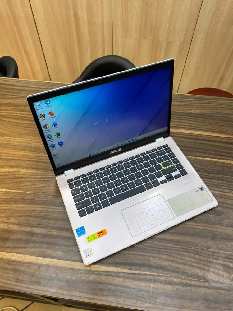Laptop Asus E410K Ram 8/512 GB Pink
