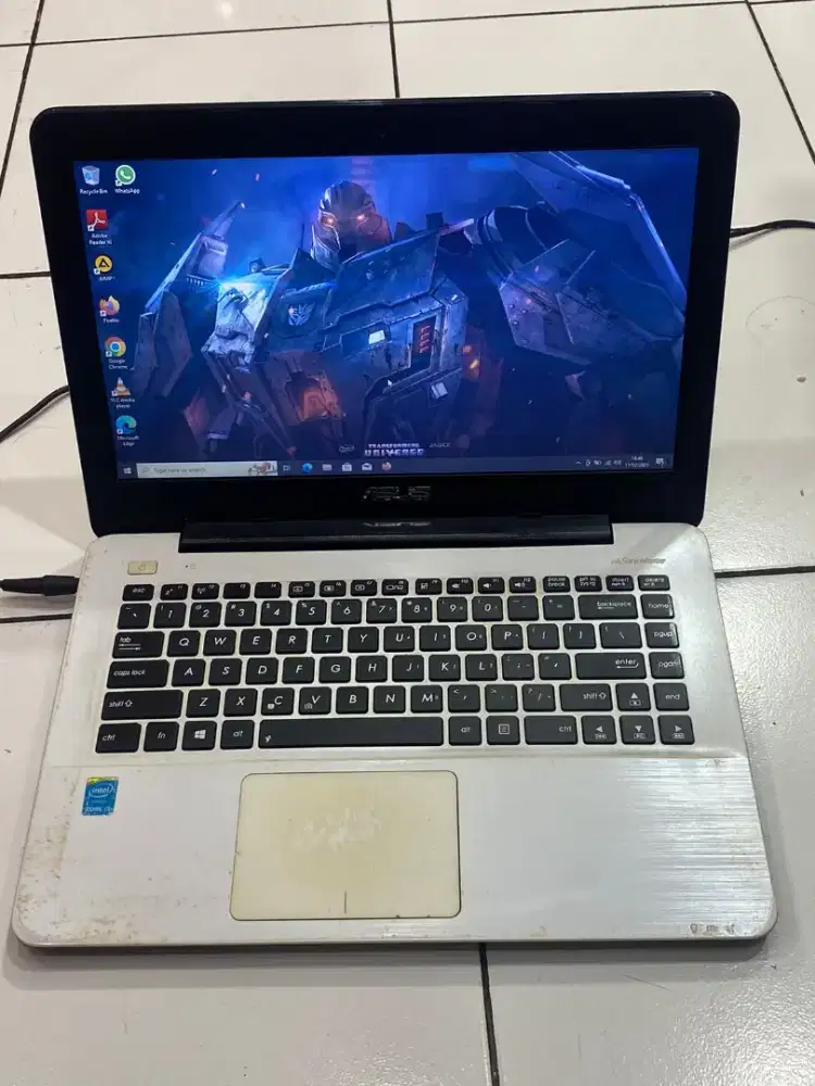Ada minus batre Laptop Asus A455L i3 gen 4 ram 6gb/256gb