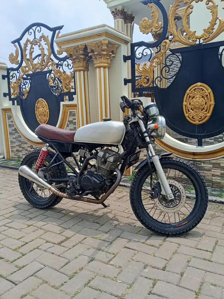 Honda cb 150 full custom 2014