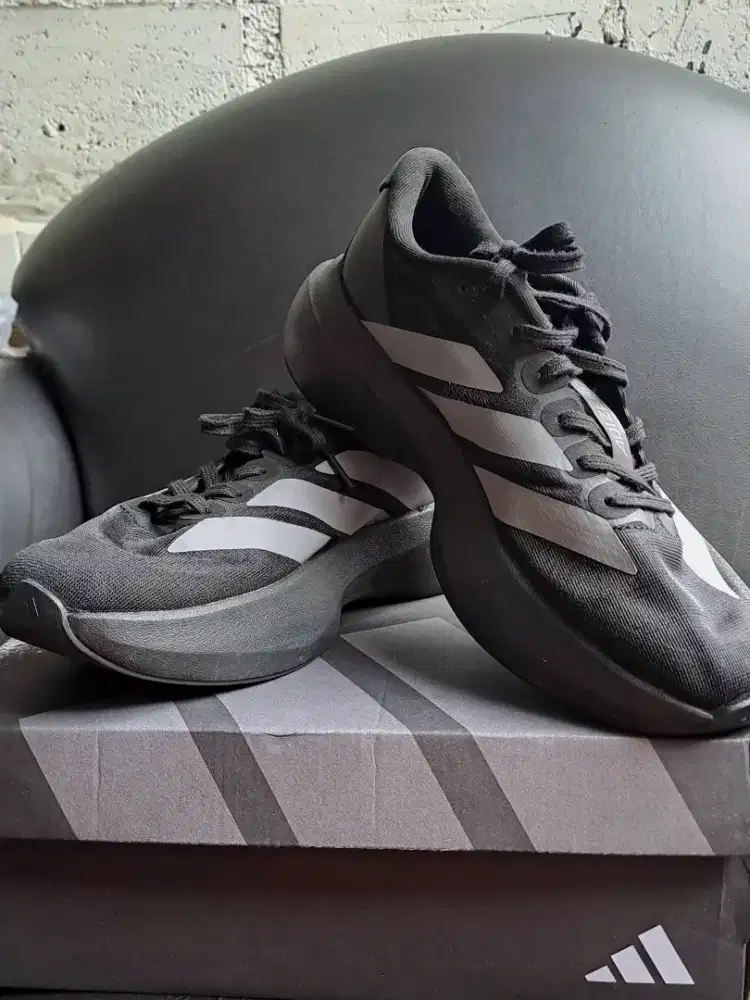 Dijual Sepatu Adidas Adizero Evo SL ORi, bekas no minus