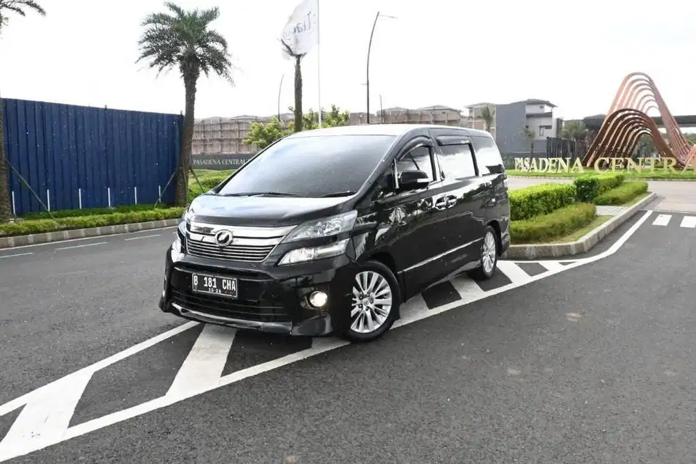Vellfire ZG 2.4 at Premium Sound 2014