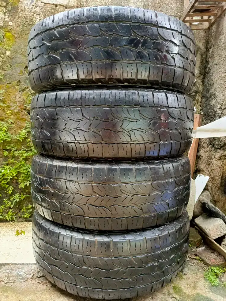 BAN 265/60 R18 DUNLOP GRANTREK AT5