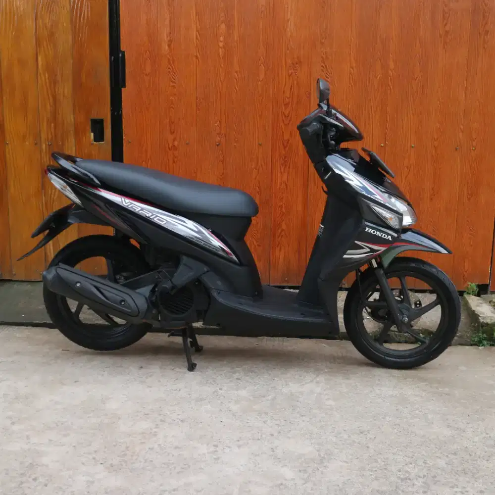 VARIO 110 CW 2013 PAJAK HIDUP SURAT LENGKAP