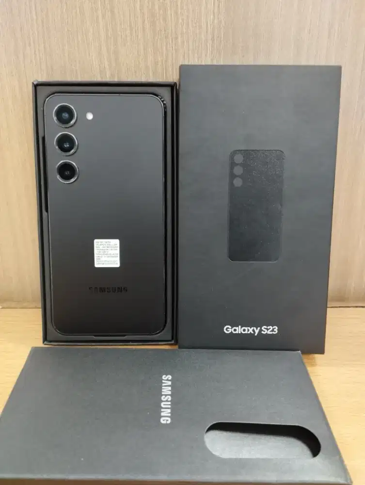 Samsung S23 5G basic ram 8/256 like new