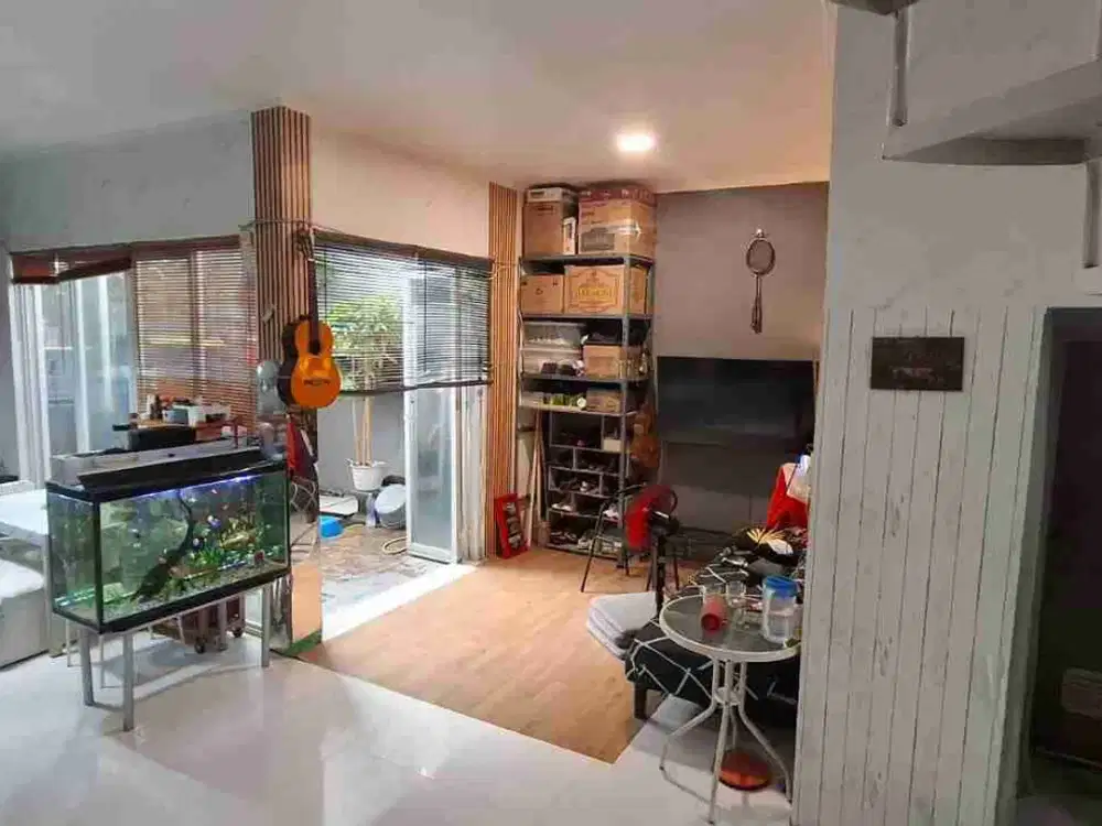 Rumah 2 Lantai SHM 4 Kamar Luas 180m Dekat CBD Ciledug