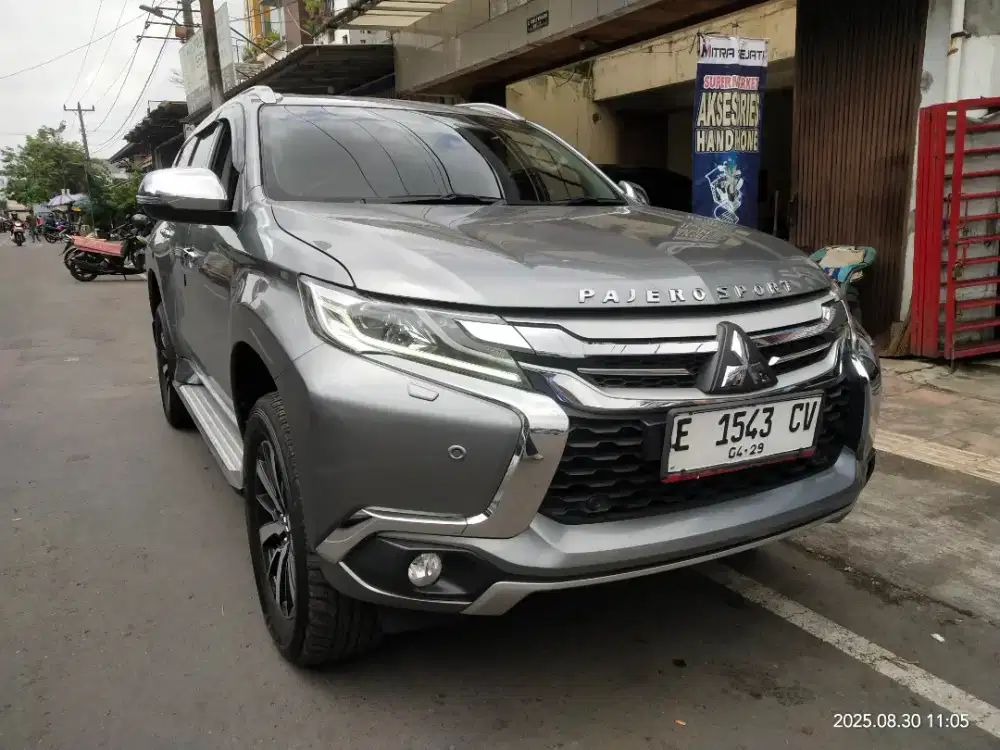 pajero sport dakar 4x2 istimewa 2018 akhir