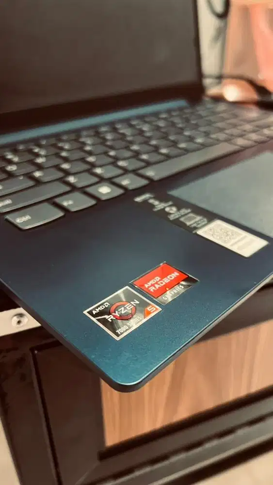 Lenovo Idea Slimpad 3 pemakaian 5bulan dan masih full garansi