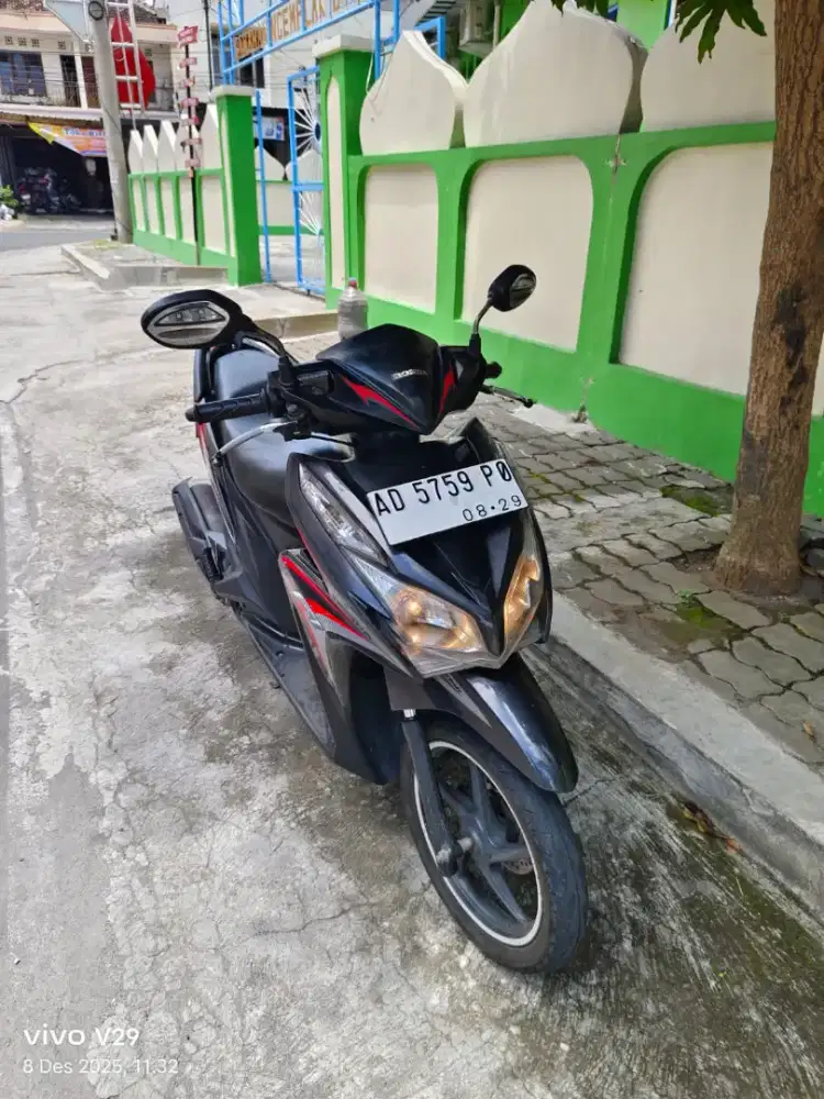 Vario KZR tahun  2014