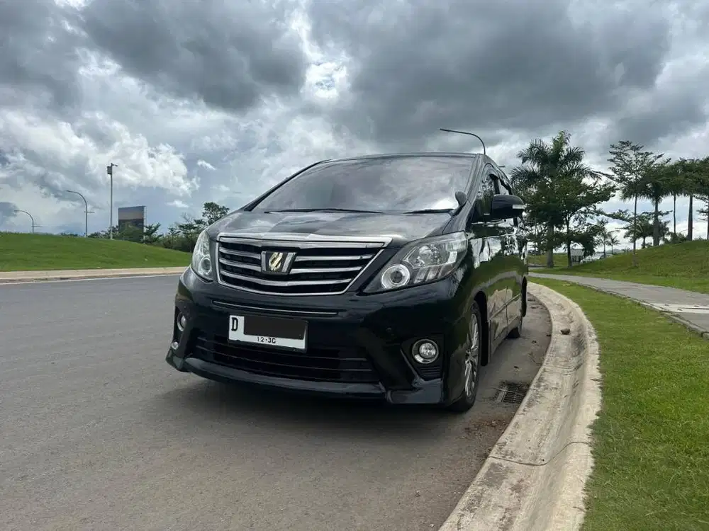 TOYOTA ALPHARD 2014 2,4 S A/T akhir km 70k asli Golden Eyes antik