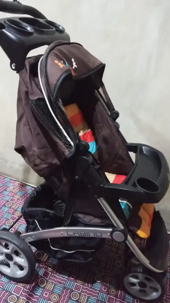 Stroller bayi dan balita