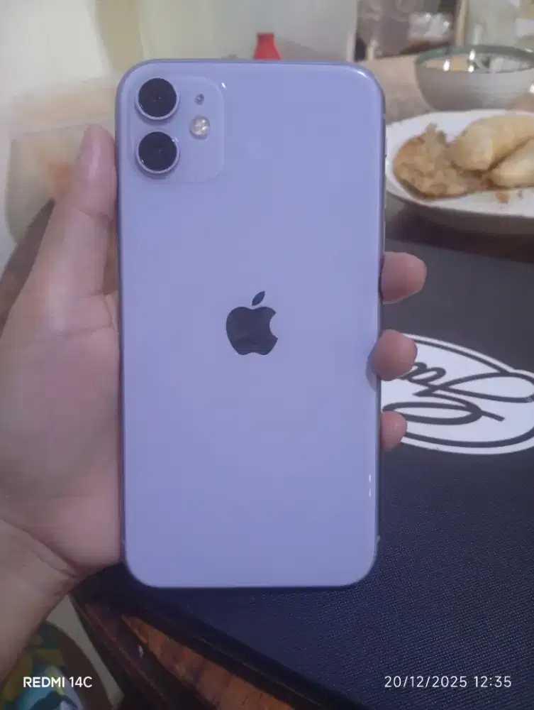 Iphone 64 gb purple