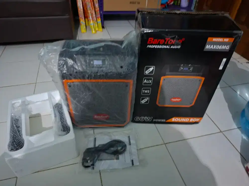 Dijual music box merk barretone tipe max06mg