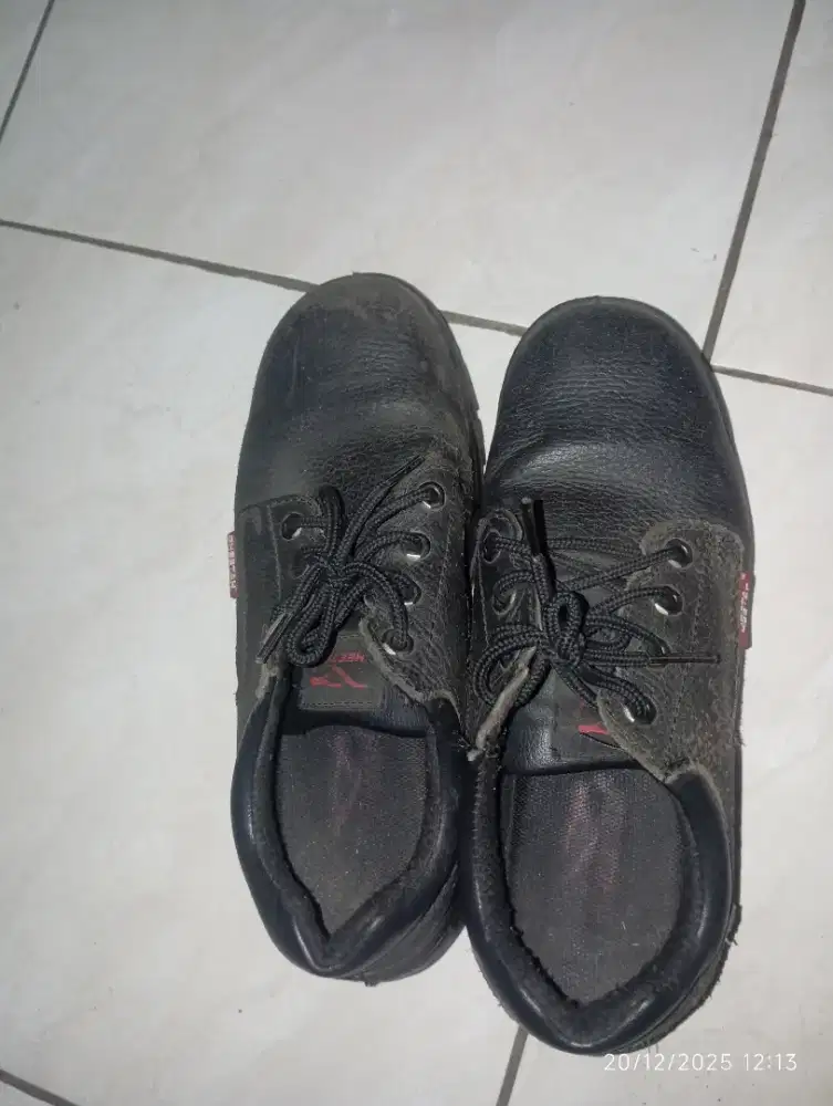 SEPATU SAFETY CHEETAH