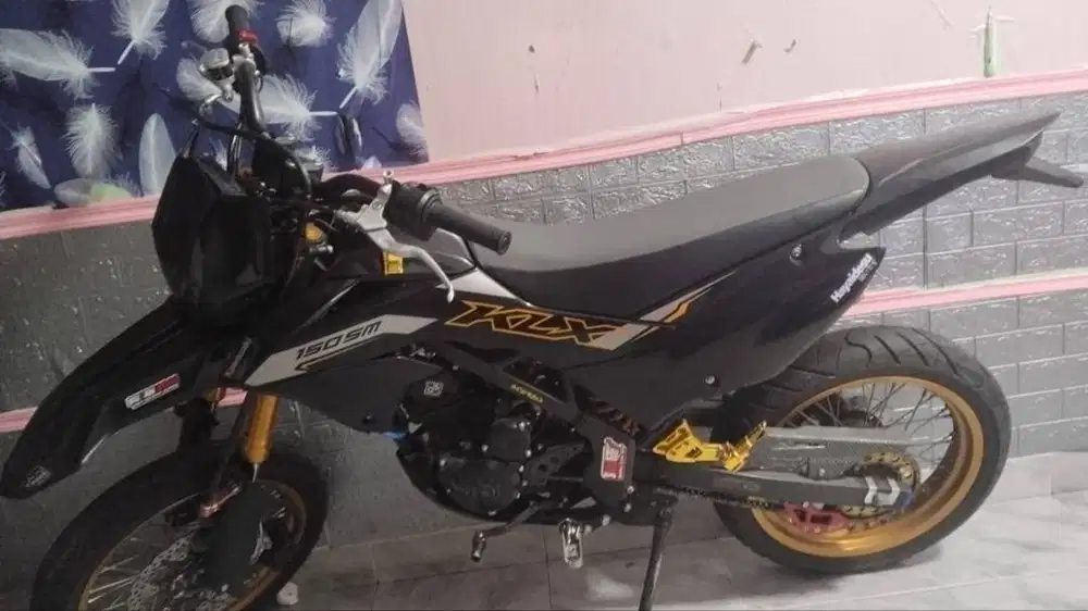 Jual cepat klx 150 sm tahun 2025