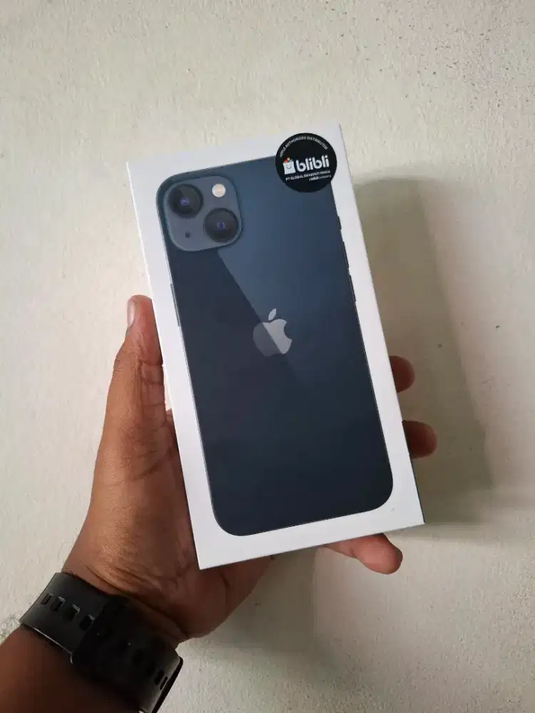 iPhone 13 128GB Garansi Resmi 1 Tahun. New