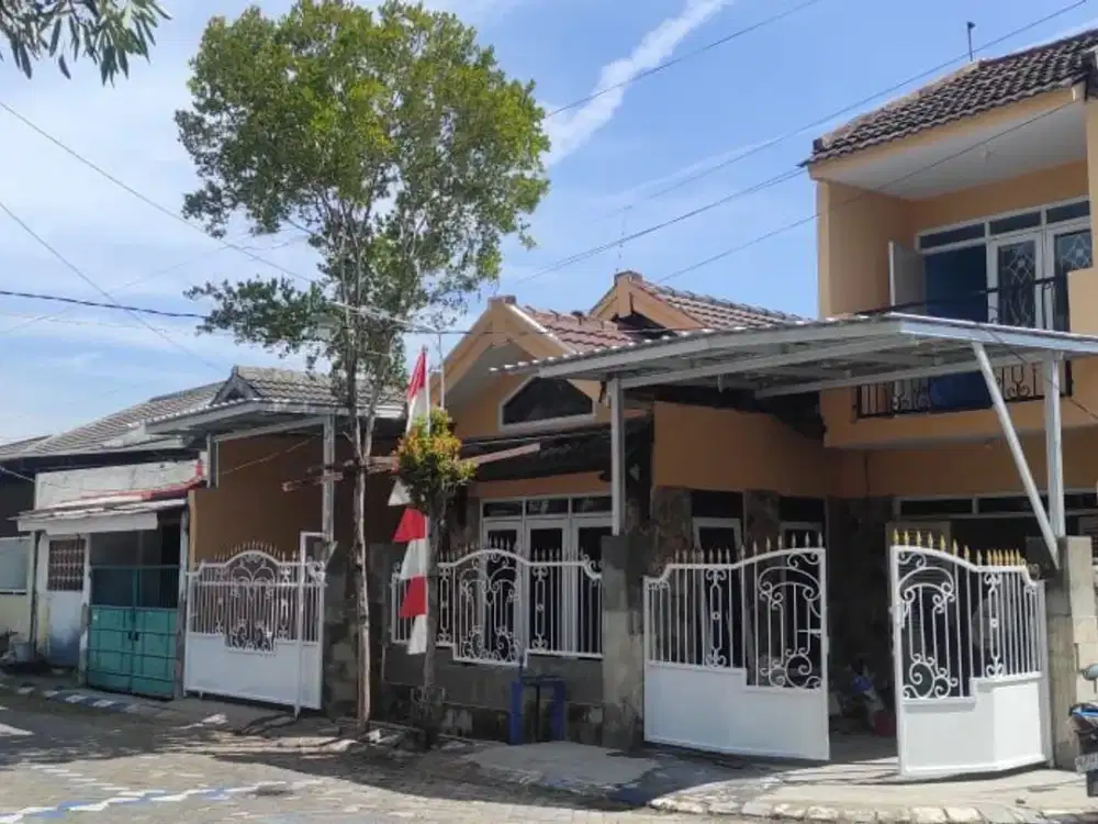 Rumah Citra Fajar Golf Sidoarjo Kota Hook Sudah Renov Siap Huni