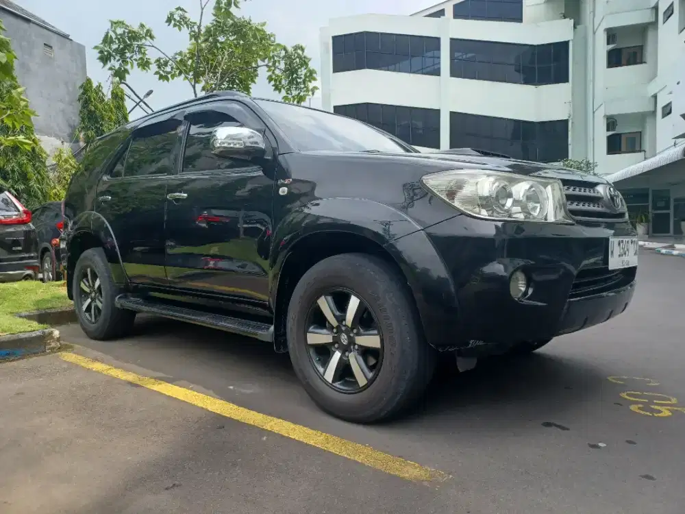 Fortuner 2011 G Matic Diesel istimewa