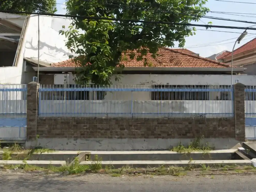 Rumah Tengah Kota Dharmahusada Butuh Renov Cocok Usaha Strategis