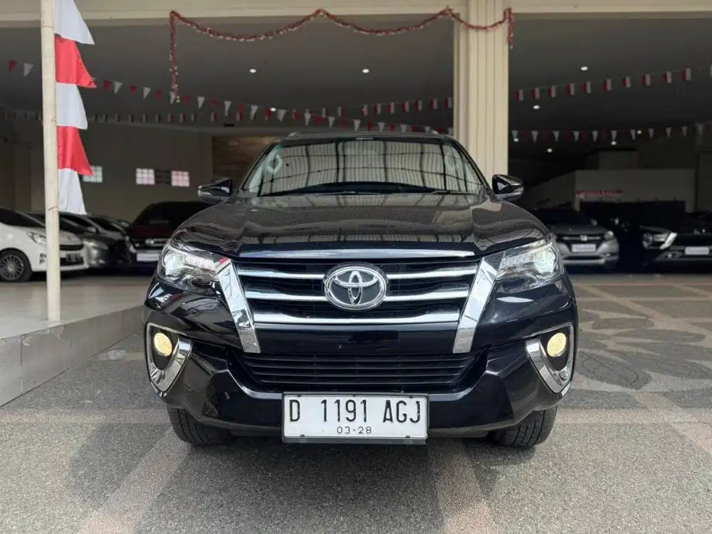 TOYOTA FORTUNER VRZ 4X2 2.4 AT 2018 BERGARANSI 1TAHUN!