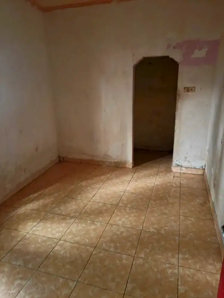 Disewakan Kamar Kos, Kamar Mandi Di Dalam.