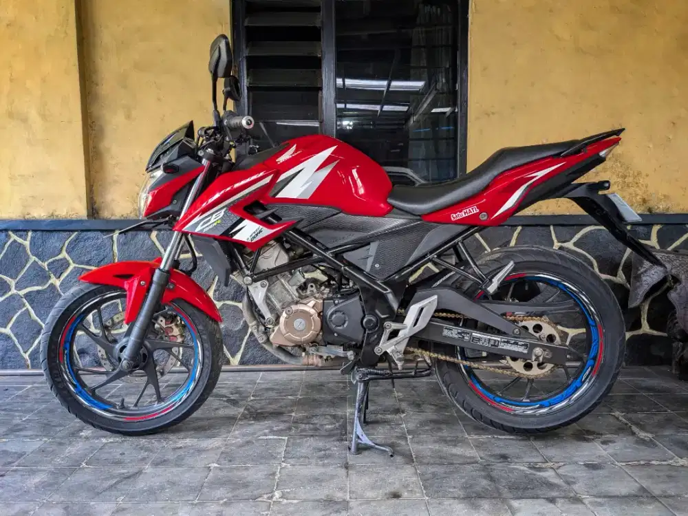 Honda CB150R StreetFire 2016