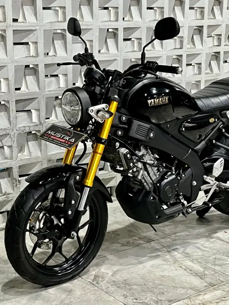 Favorit‼️Yamaha XSR 155 2023 Black. Odo 16rb. DANNY Mustika Sulfat MLG