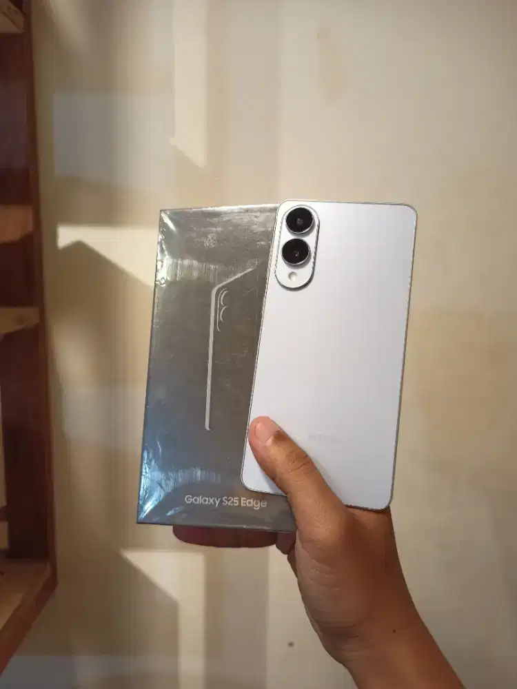 Jual Samsung S25 Edge 12/512Gb Second Likenew Garansi Aktif