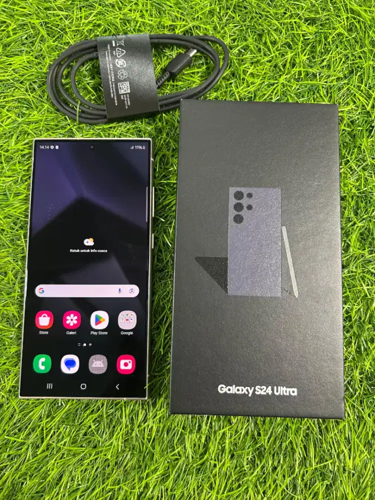 Samsung S24 ultra 12/256gb
Sein