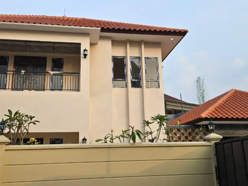 Rumah Bagus dan Baru Renov di Gandaria Utara Jakarta Selatan