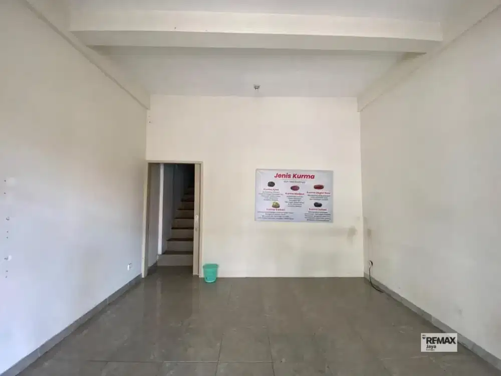Two Storey Shophouse For Rent In Kuta