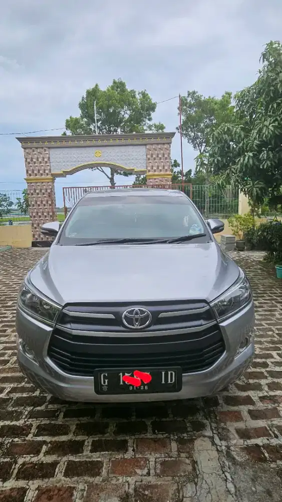 Innova reborn istimewa 2.0G MT