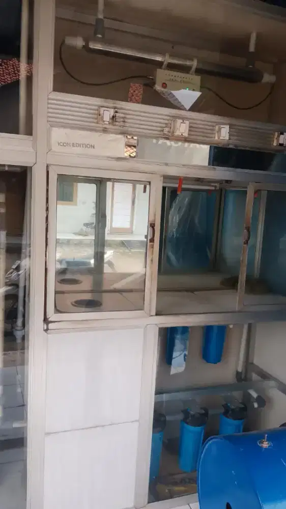 Depot isi ulang air galon