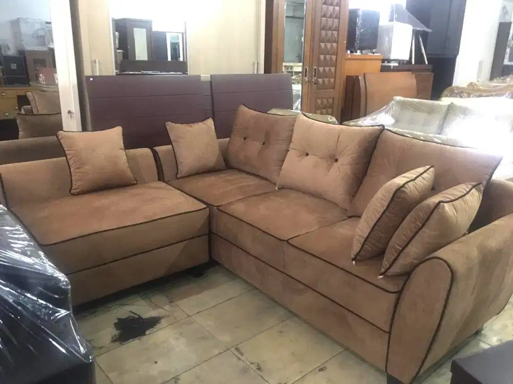 Sofa L putus tangan oval Full double list hitam