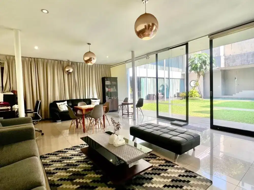 Rumah Premium Kebayoran 2KT 201m2 Siap Huni Lokasi Strategis