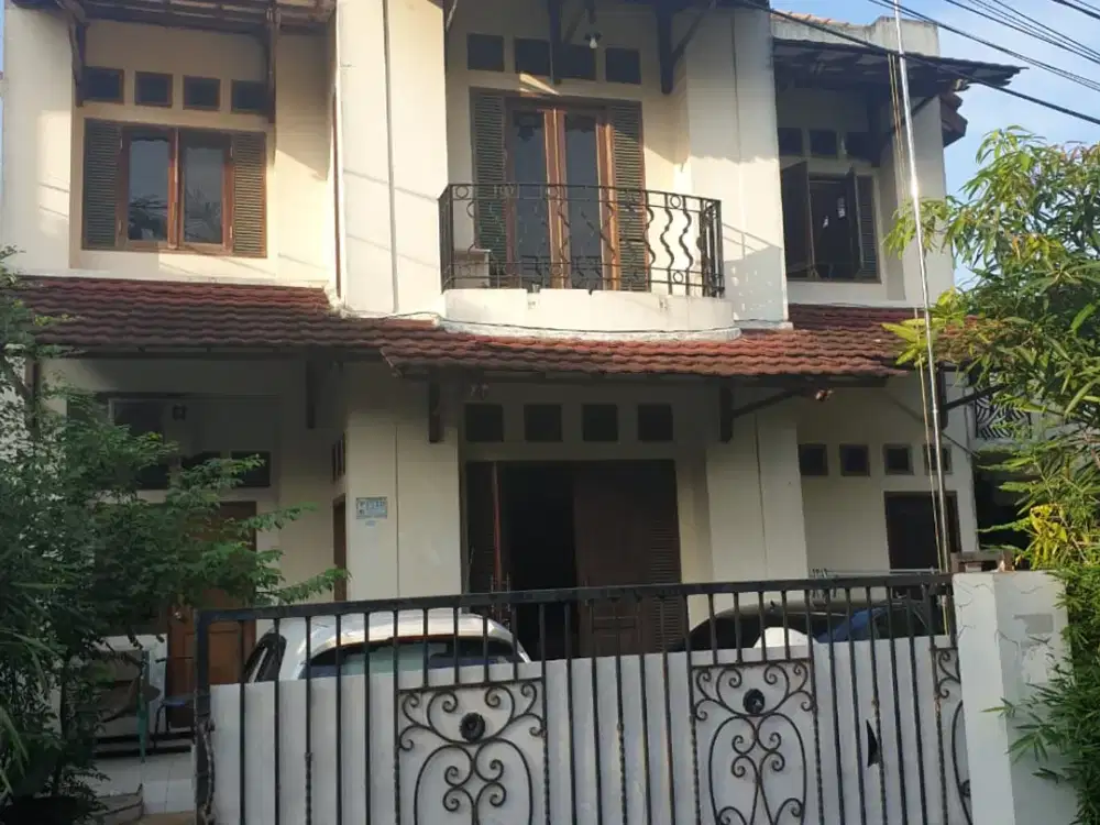 Rumah Bagus Semi Furnished SHM Jati Padang, Jakarta Selatan