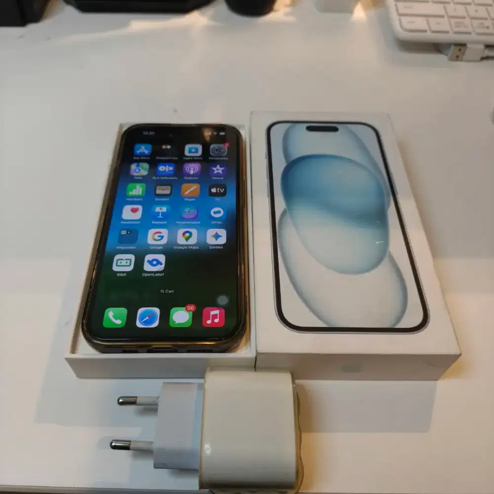 Iphone 15 internal 128 terawat milik pribadi