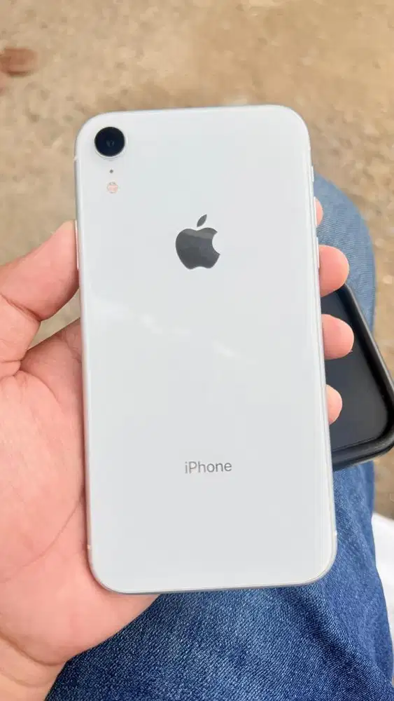iphone xr inter 128