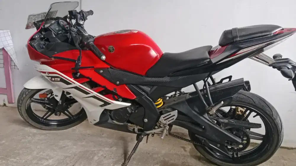 Yamaha R15 V2 tahun 2015 Jual apa adanya