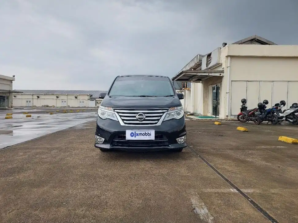 TDP 8,JT Nissan Serena 2.0 Highway Star Bensin-AT Hitam 2017