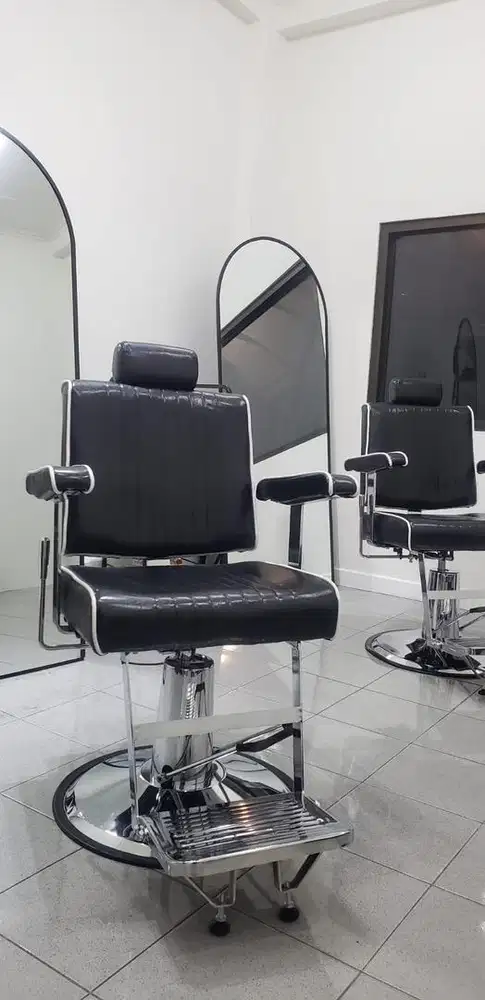 DIJUAL KURSI BARBERSHOP HIDROLIC - RECLINE KONDISI KINCLONG